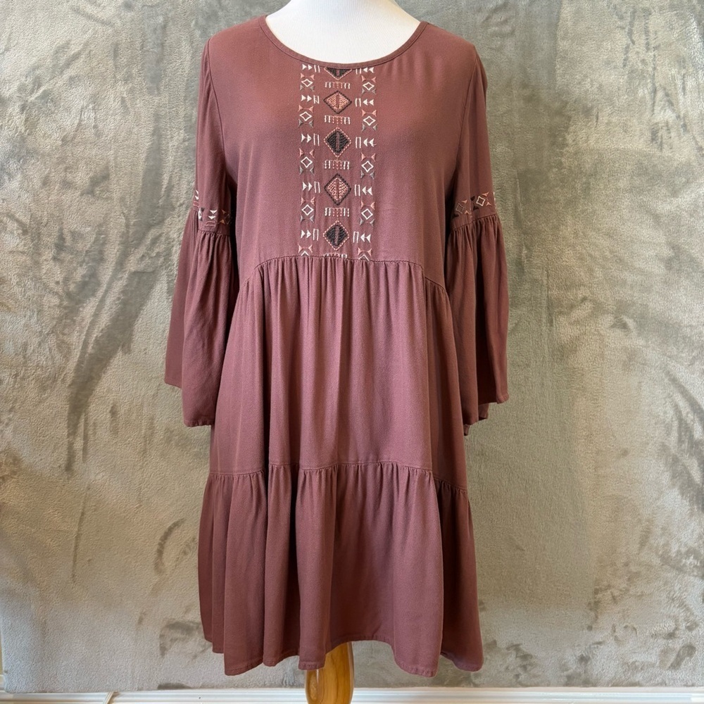 Mudd Vintage Bohemian Boho Embroidered Aztec Peasant Bell Sleeve Tiered Top Sz L
